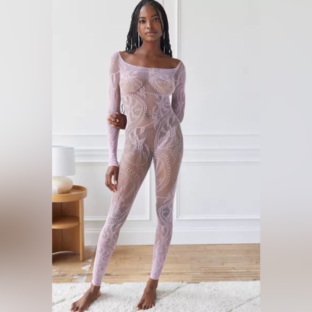 URBAN OUTFITTERS
Athena Lace Full-Body Tight